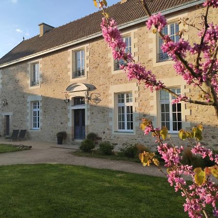 Chateau De La Voirie - Chambres D'Hotes Frossay ภายนอก รูปภาพ